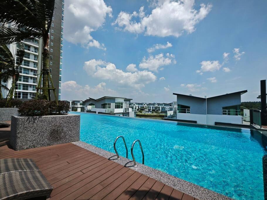 D'lagoon, Seri Austin By Antlerzone